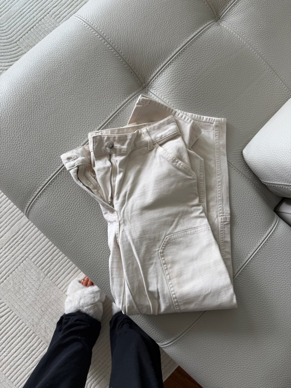Aritzia Cream Straight‑Leg High Rise Pants